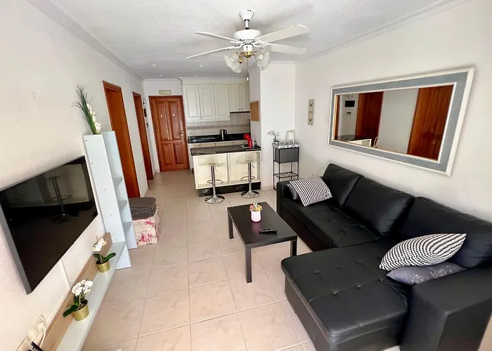 Paradise - Gigantes, Tenerife Puerto de Santiago (Tenerife)