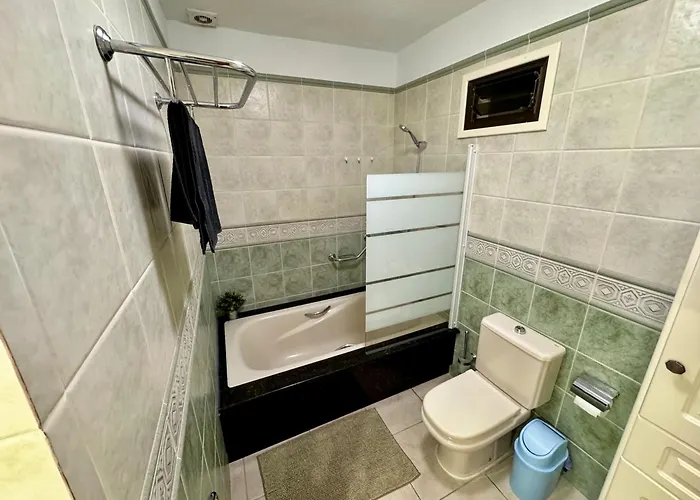 Paradise - Gigantes, Tenerife Puerto de Santiago (Tenerife)